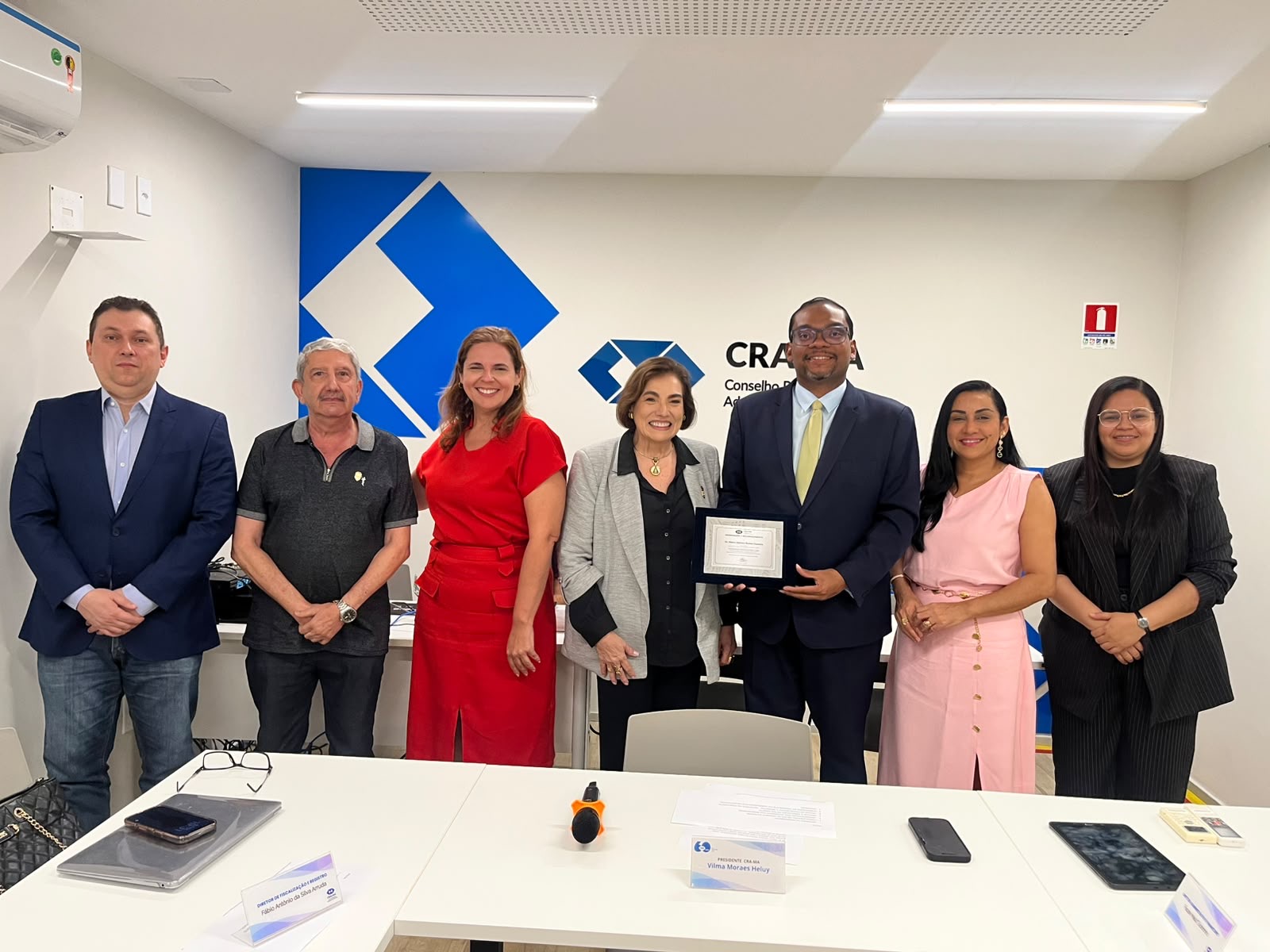 Presidente da AMMA recebe homenagem do Conselho Regional de Administração do Maranhão (CRA-MA)