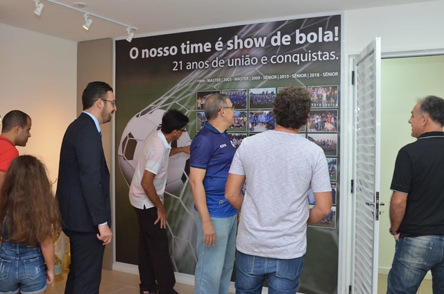 Diretoria Executiva presta homenagem ao time de futebol da AMMA