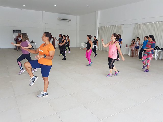 Aula de Jazz Fit empolga juízas em mais um evento em comoração ao Dia da Mulher