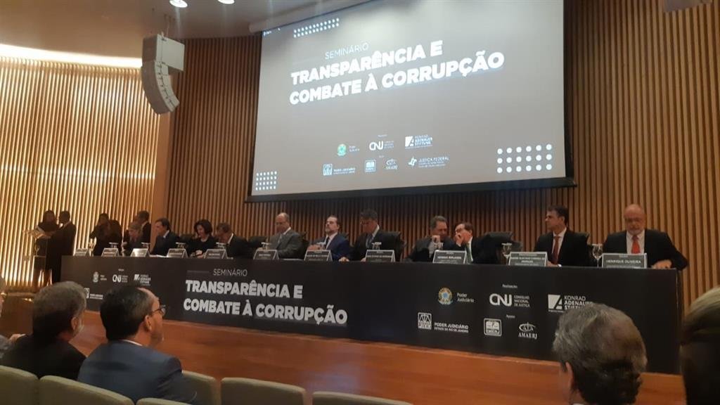 Diretor da AMMA apresenta propostas em seminário do CNJ contra corrupção