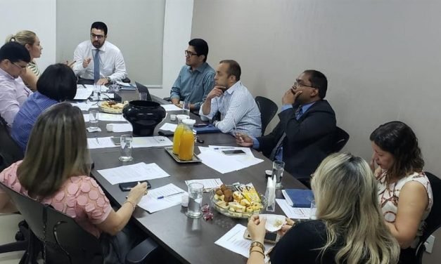 Diretoria delibera sobre festa das mães para o dia 4 de maio e outras ações