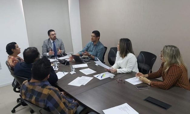 Diretoria Executiva se reúne e delibera ações voltadas à judicialização da saúde