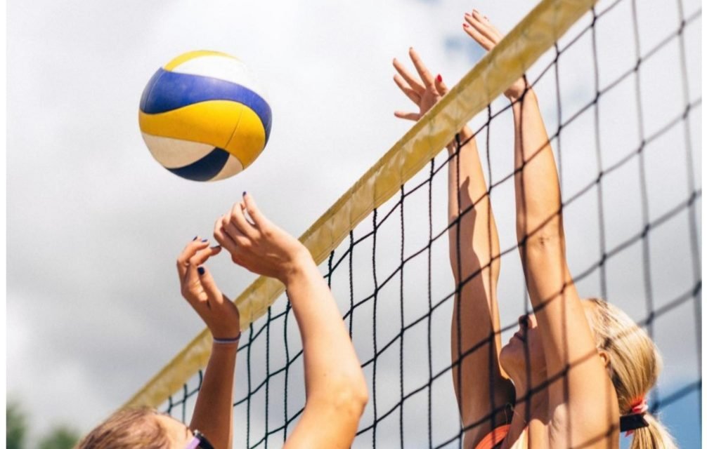 AMMA retoma atividades esportivas coletivas na sede com aula de volley feminino dia 2 de julho