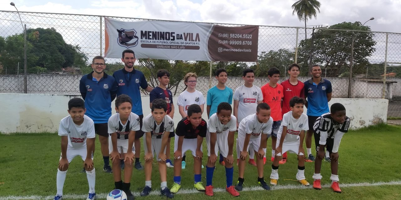 AMMA promove aula de exibição da escola de futebol do Santos para filhos de associados