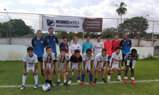 AMMA promove aula de exibição da escola de futebol do Santos para filhos de associados