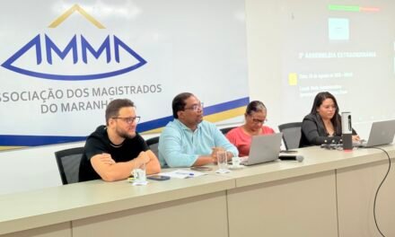 Associados e associadas deliberam sobre reajuste da mensalidade e manutenção do nome institucional durante Assembleia Geral Extraordinária da AMMA